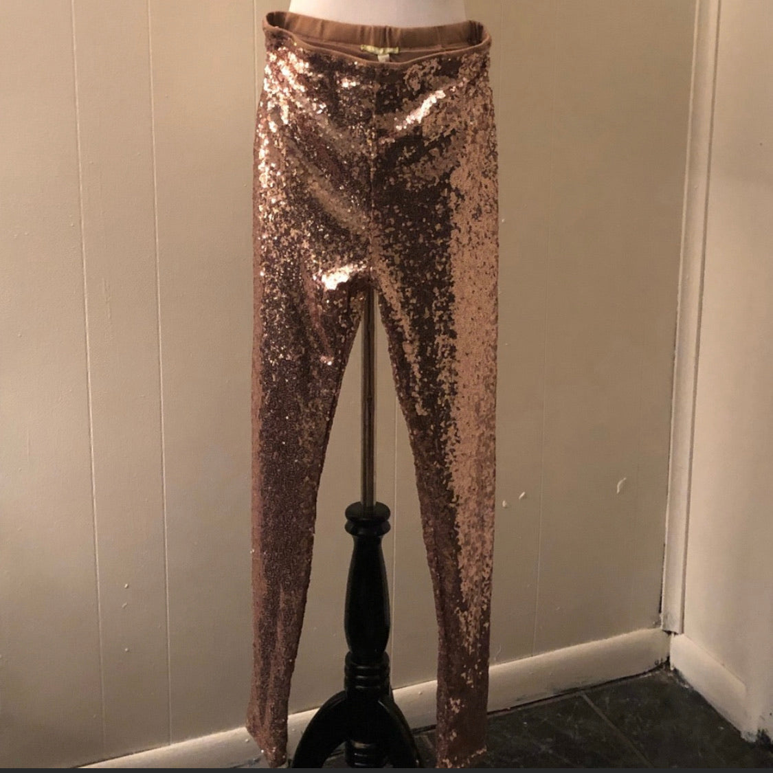 Sequin me